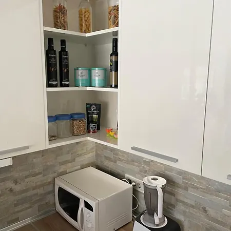 Majakovski 11 Urban * Üsküp