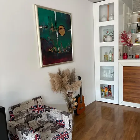 Daire Majakovski 11 Urban Üsküp